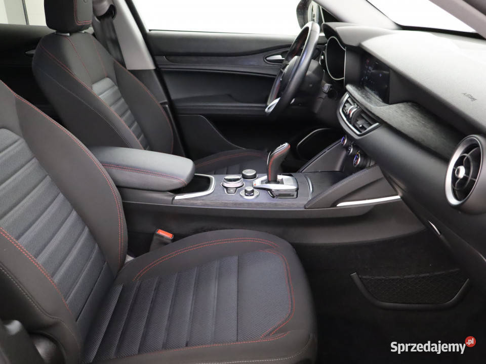 Alfa Romeo Stelvio 20 Turbo Q4 czerwony dolnośląskie Bielany Wrocławskie