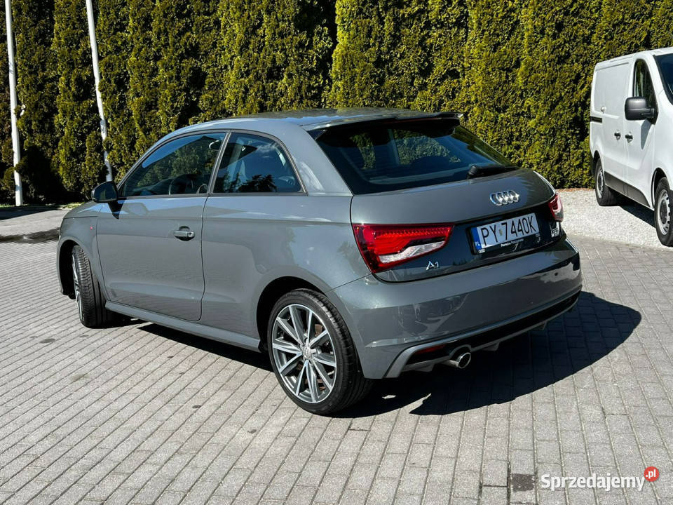 Audi A1 10 TFSI 95 SLine Klima PDC 8X 2010 szary Baranowo