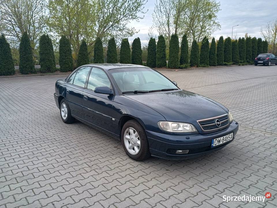 Opel Omega 22 benzyna2002 Rok produkcji 2002 Omega Oleśnica