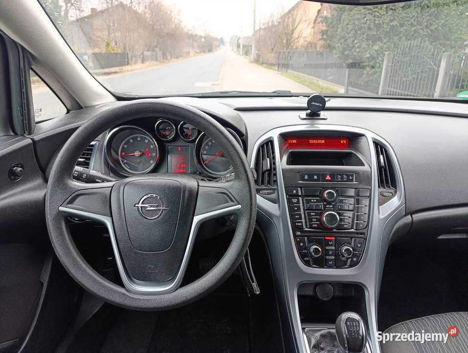 Opel Astra J 14 benzyna 87 2013r lifcie Lgota-Mokrzesz