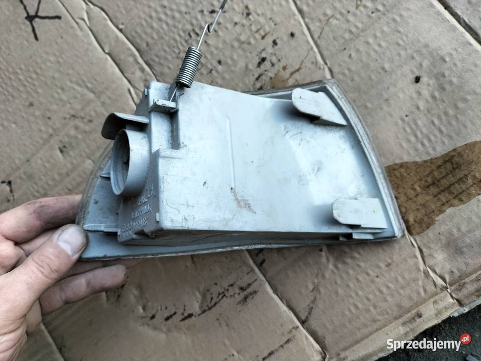 KIERUNKOWSKAZ MIGACZ LEWY FIAT PUNTO 1 183394B Kamień-Kolonia sprzedam