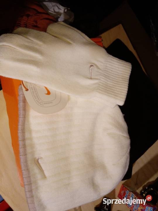 Zestaw czapka zimowa damska plus rękawiczki Legionowo