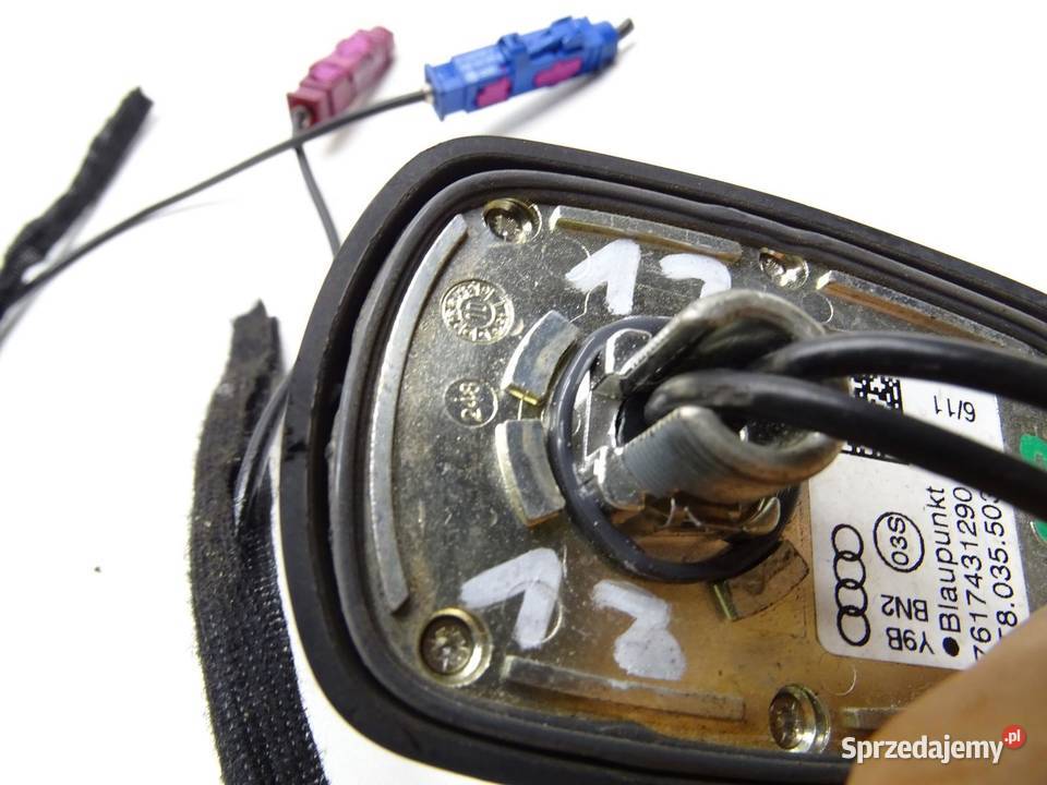 ANTENA DACHOWA RADIA GPS 8T8035503A AUDI A5 8T osobowe