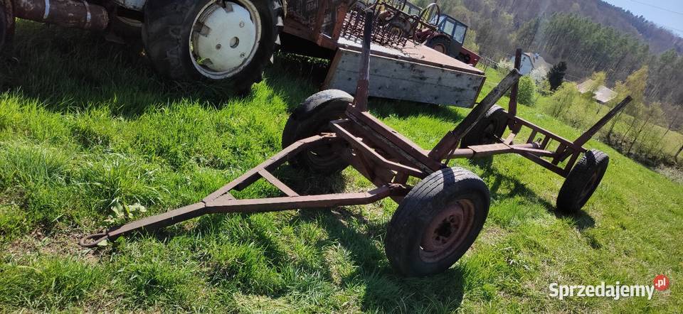 Wóz ciągnikowy metalowy Dębica