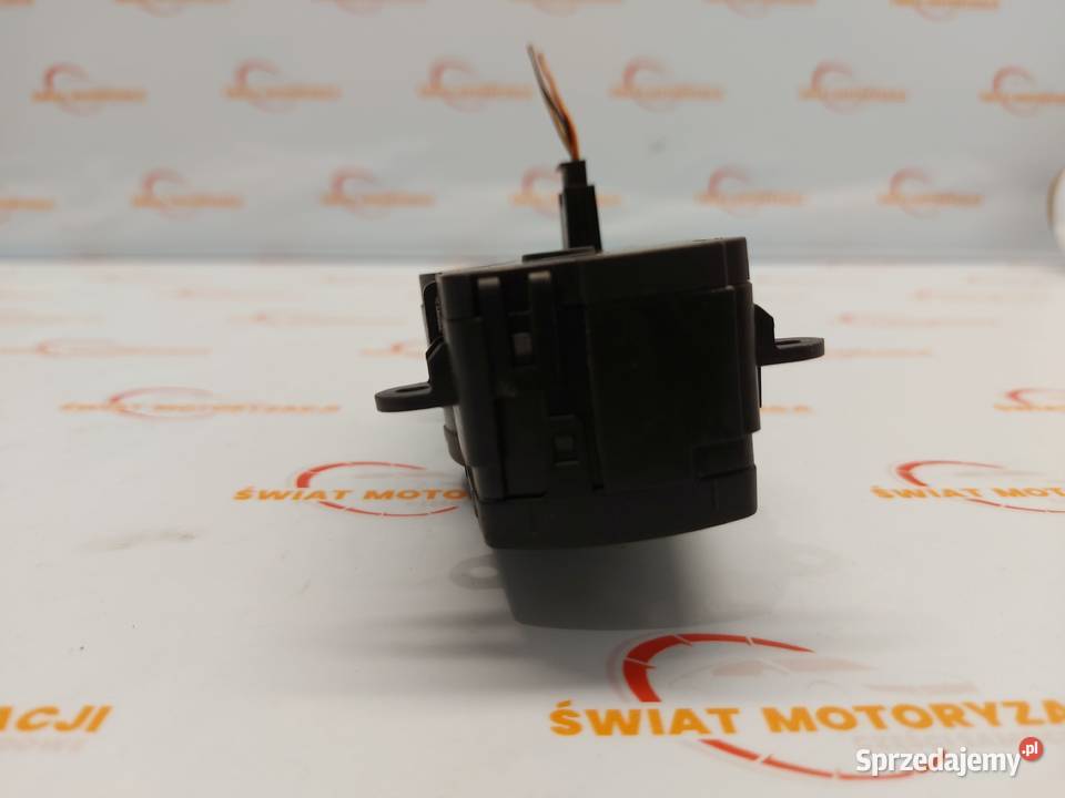 BMW F10 LIFT przełącznik świateł 6803963 osobowe świętokrzyskie