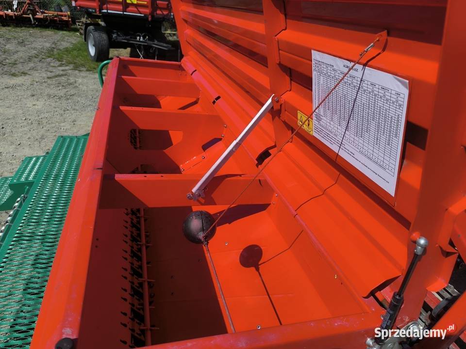 Siewnik AGROMASZ SR300 agregat UNIA Famarol Radzyń Podlaski