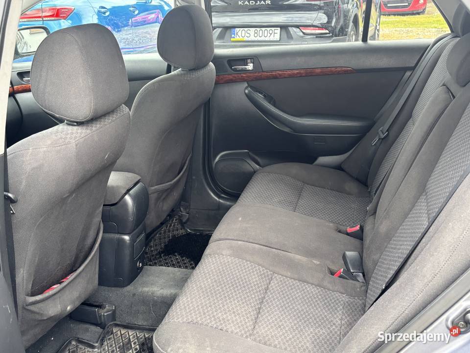 Toyota Avensis Paniówki