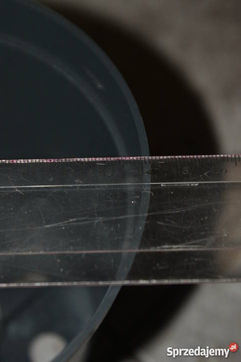 Doniczki produkcyjne 12 L 4 NOWE 14 4 30gr Siewierz