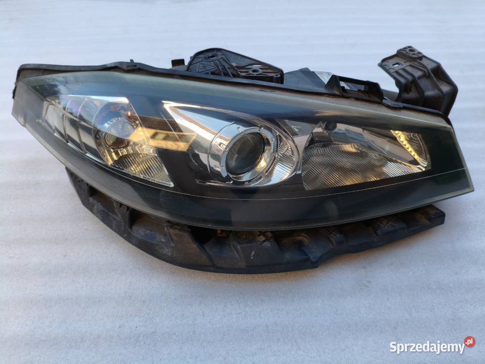 Lampa Prawy Przód Przednia Prawa Renault Laguna mazowieckie