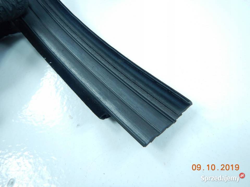 USZCZELKA SZYBY DRZWI PRAWY PRZÓD FIAT UNO 8890