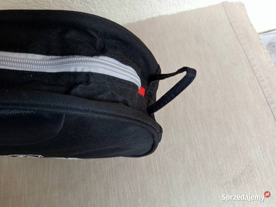 Praktyczna elegancka saszetka kosmetyczka z logo mazowieckie