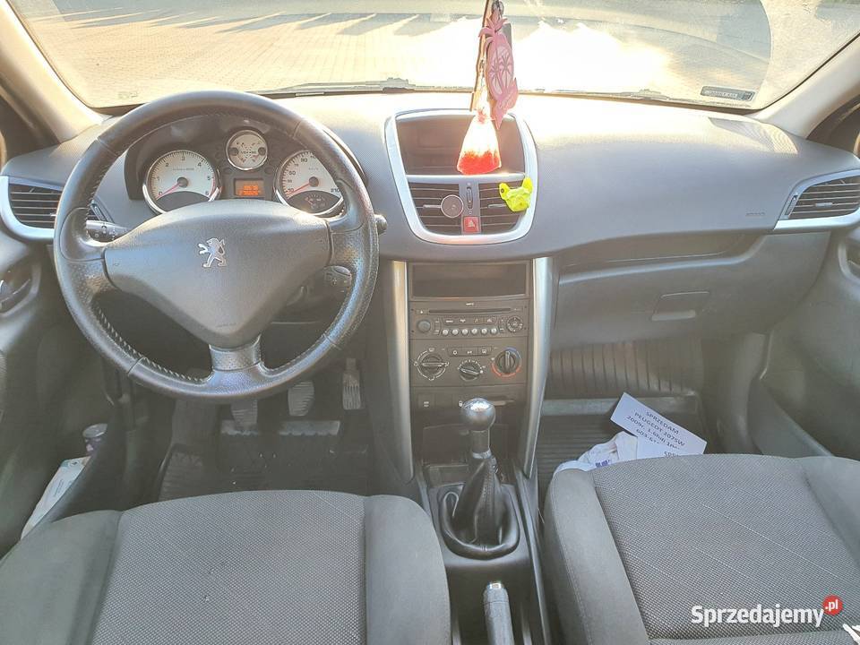 Peugeot 207sw 16hdi 109 panorama