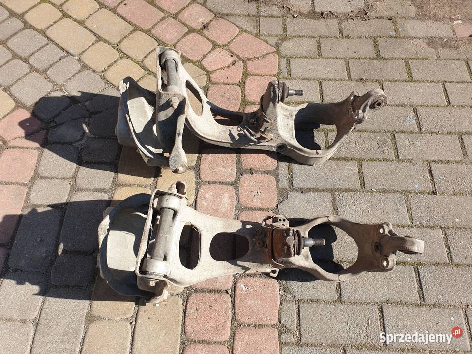 Mocowanie amortyzatorów przód wahacz zwrotnica osobowe Zwrotnice Sandomierz sprzedam