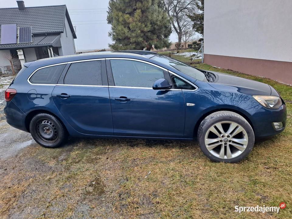Opel astra j Rok produkcji 2012 Sulmierzyce