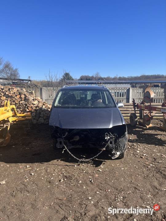 Volkswagen touran 20tdi na części uszkodzony Nysa