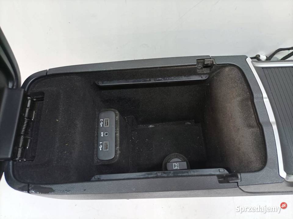 TUNEL ŚRODKOWY PODŁOKIETNIK Dodge Charger VII osobowe Podłokietniki