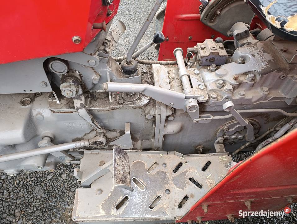 Ciągnik rolniczy Massey Ferguson 235 1460 mth Massey Ferguson Rawica Stara