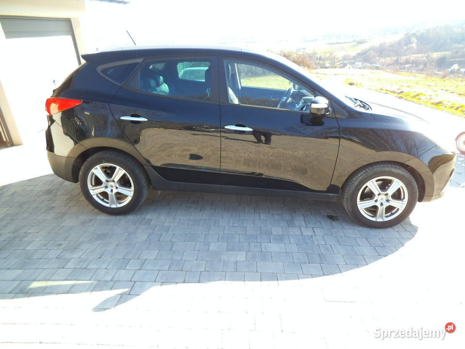 Hyundai ix35 20crdi 4x4 bezwypadkowy stan b