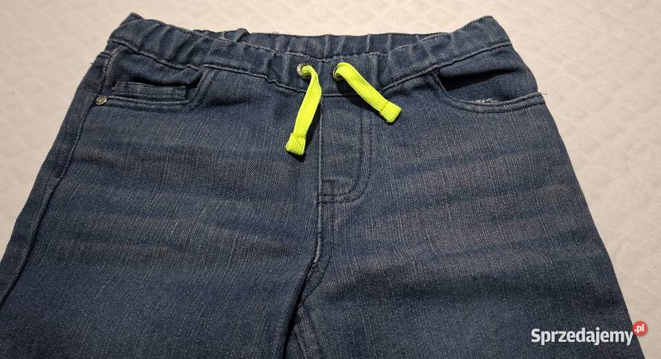 Krótkie spodenki chłopięce niebieskie 122 67 lat 6 lat+ Czeladź sprzedam