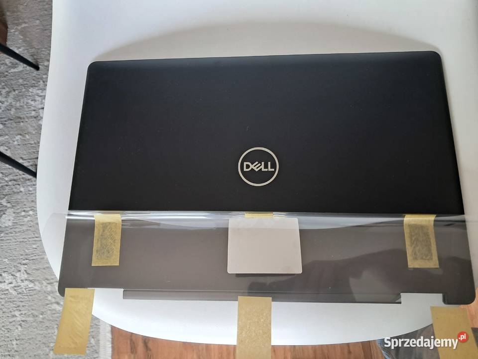 nowa klapka ramka matrycy do jakiegoś laptopa Sandomierz