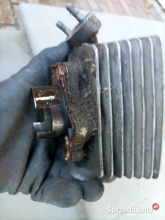 Cylindergłowica Romet 010 Nowogród Bobrzański