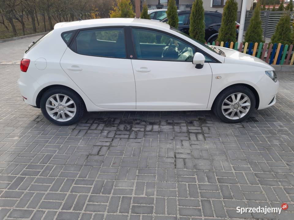 SEAT IBIZA 2017 r LPG niski przebieg Kielce