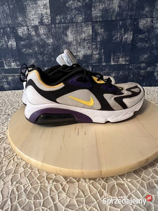 Buty sportowe Nike Air męskie rozmiar 425 EU fioletowy Radom