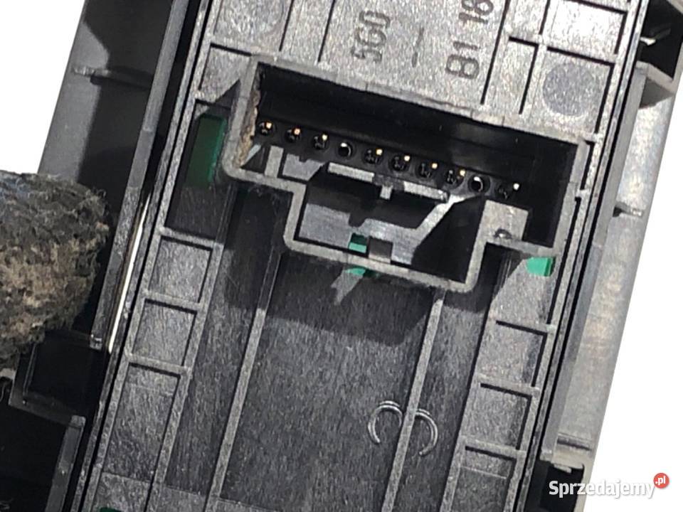 PRZEŁĄCZNIK SZYB VW GOLF VIII 5G0959857E Kombi sprzedam