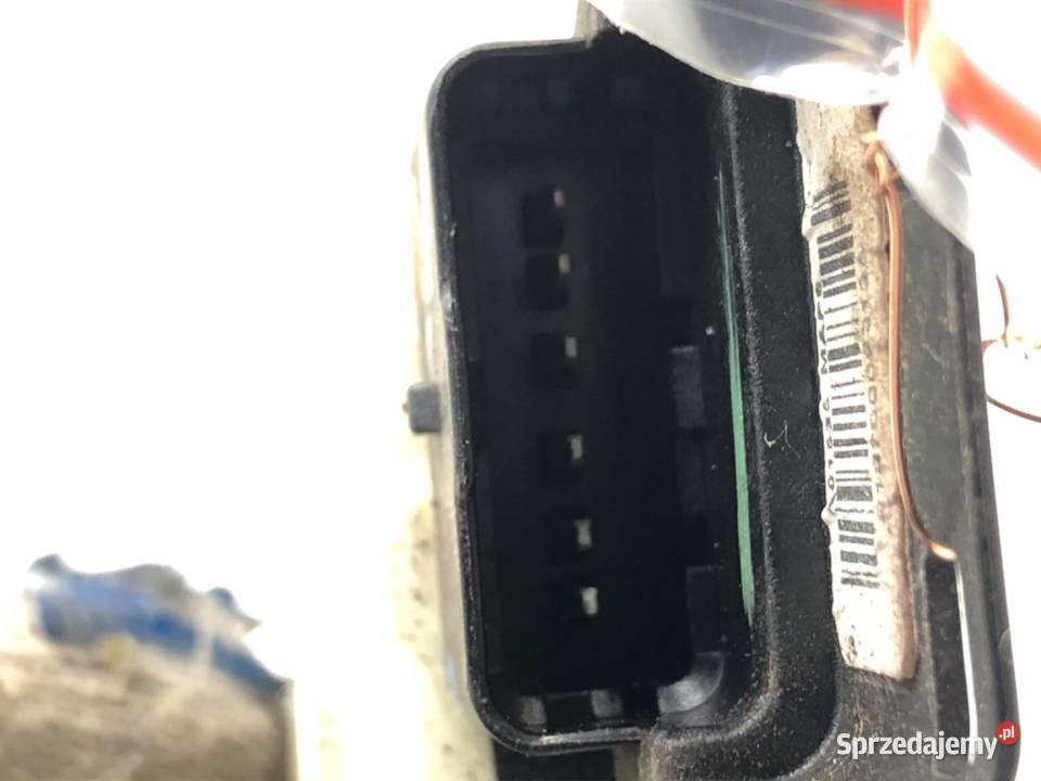 ZAMEK DRZWI PRAWY PRZÓD PEUGEOT 308 I Hatchback osobowe sprzedam