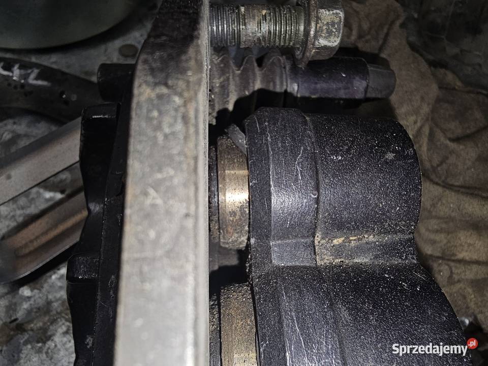 Suzuki GS 500 zacisk przód przedni GS500 hamulec Jelenia Góra