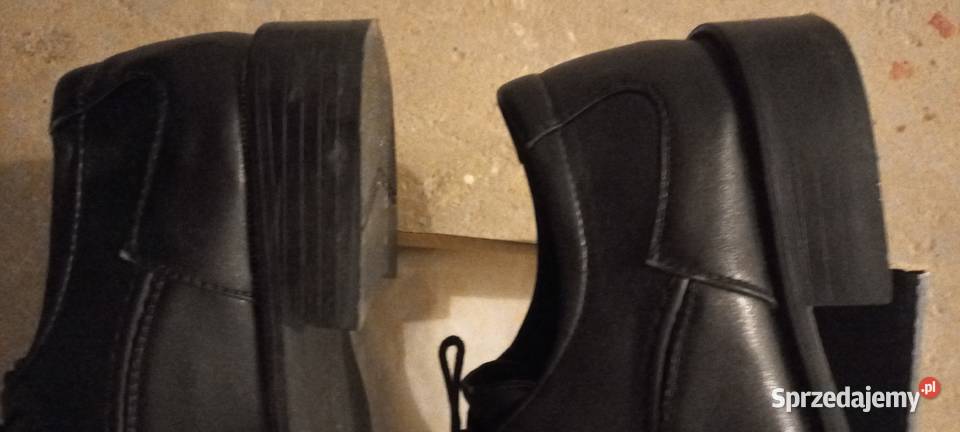 Buty męskie Pantofle czarne rozmiar 41 42 43 inna Półbuty Półbuty