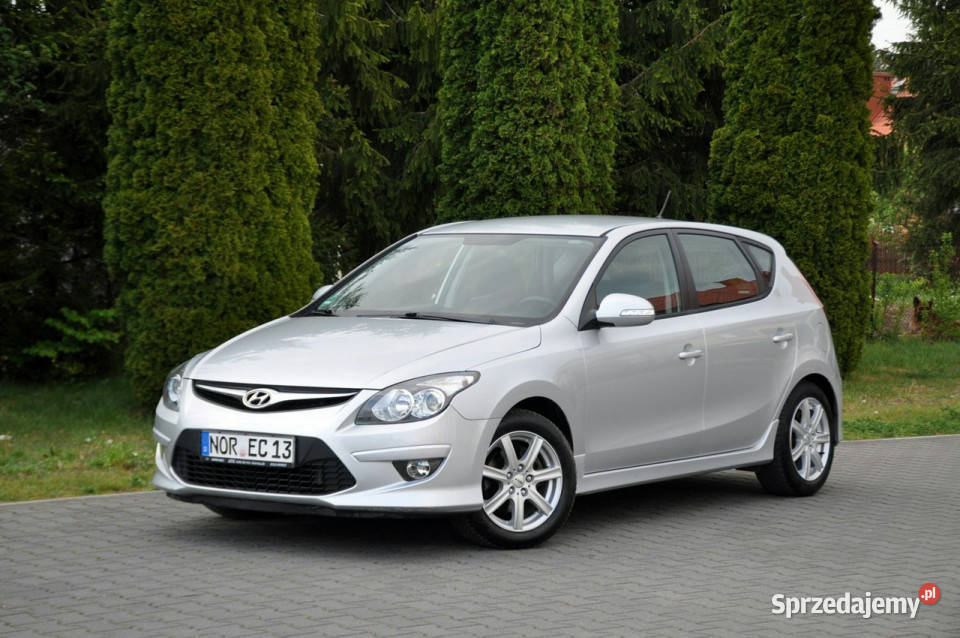 Hyundai i30 16CRDi90LiftKlimatronikWekurI przyciemniane szyby Ostrów Mazowiecka