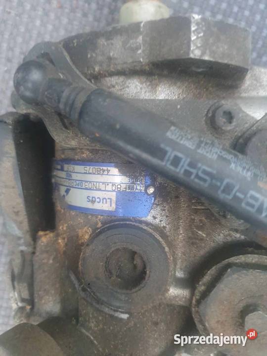 Pompa wtryskowa Lucas Renault 19 TD 90 volvo Kraków sprzedam