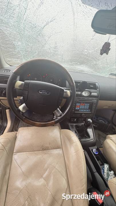 Sprzedam bananowe wnętrze Mondeo mk3 łódzkie