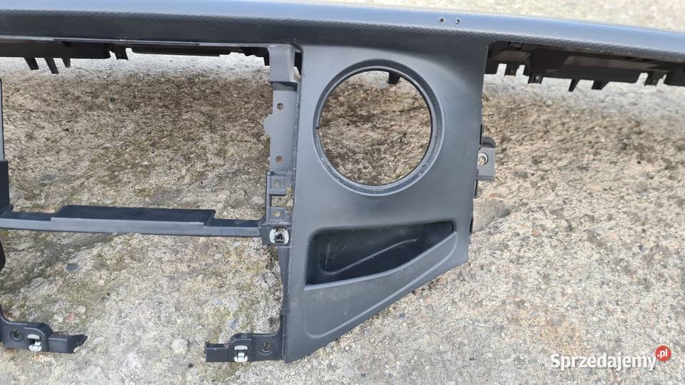 IVECO DAILY 4 0611 deska rozdzielcza góry Wyposażenie wnętrza dolnośląskie