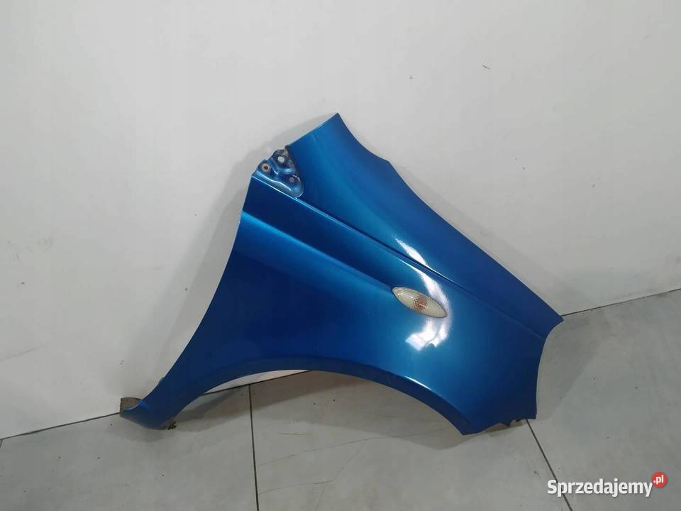 BŁOTNIK PRAWY PRZÓD LIFT Toyota Yaris I 19992005