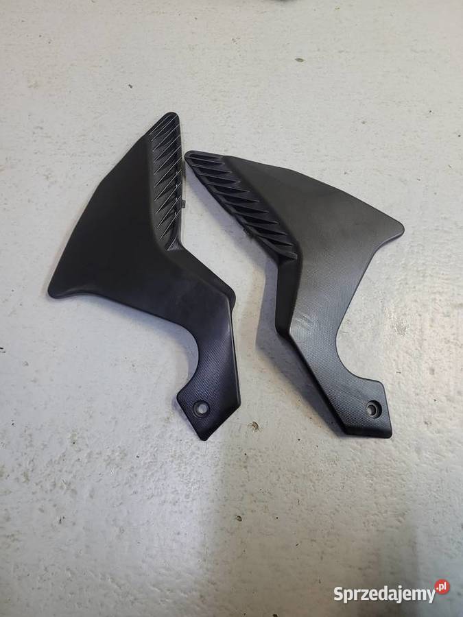 Honda VFR 1200 F bok osłona rsmy plastik owiewka