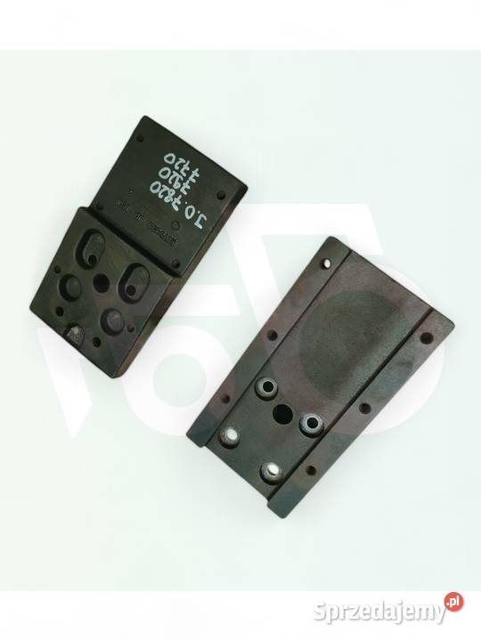 Płyta adaptera błotnika R179439 JOHN DEERE 7820 Wilkowo