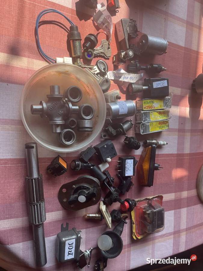 Części samochodowe żuk Fiat 125p 126p deski rozdzielcze, konsole Krajenka