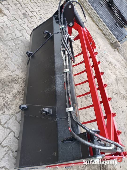Łyżkokrokodyl firmy RolSteel Bielsk Podlaski