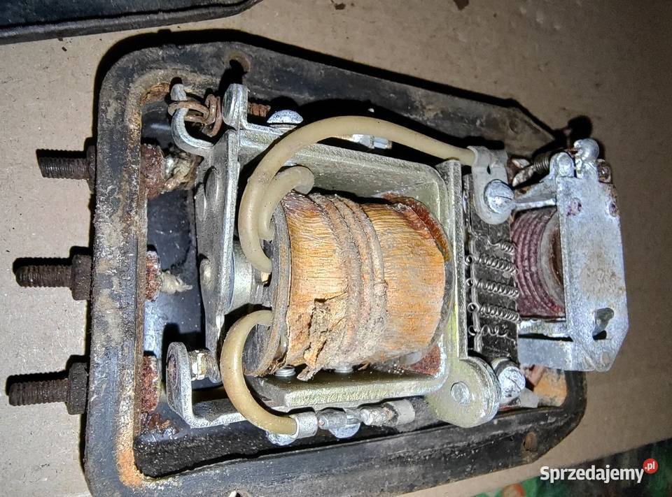 Regulator napięcia PP31 IV60 roku K750 M61 M72 Leszno