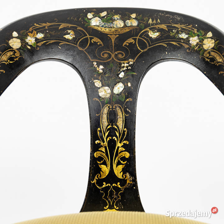 Zabytkowy czarny fotel biblioteczny z Meble Swarzędz