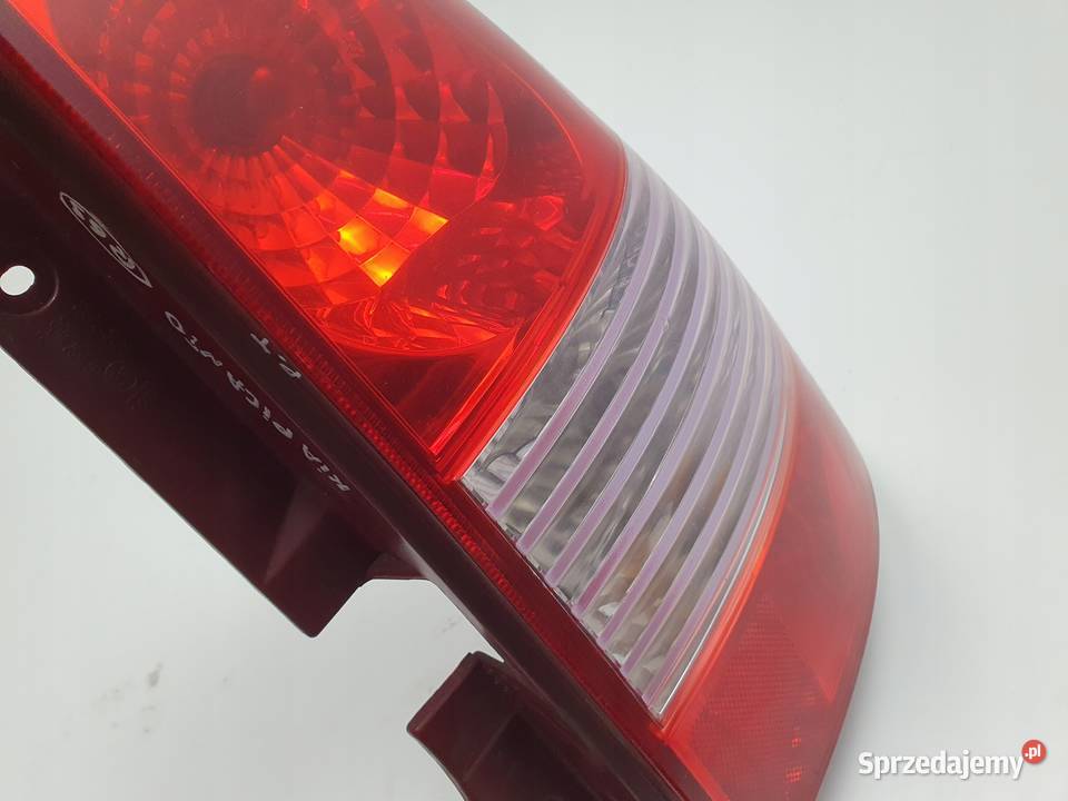 LAMPA PRAWA Kia Picanto I 0307r TYLNA prawy tył Motoryzacja
