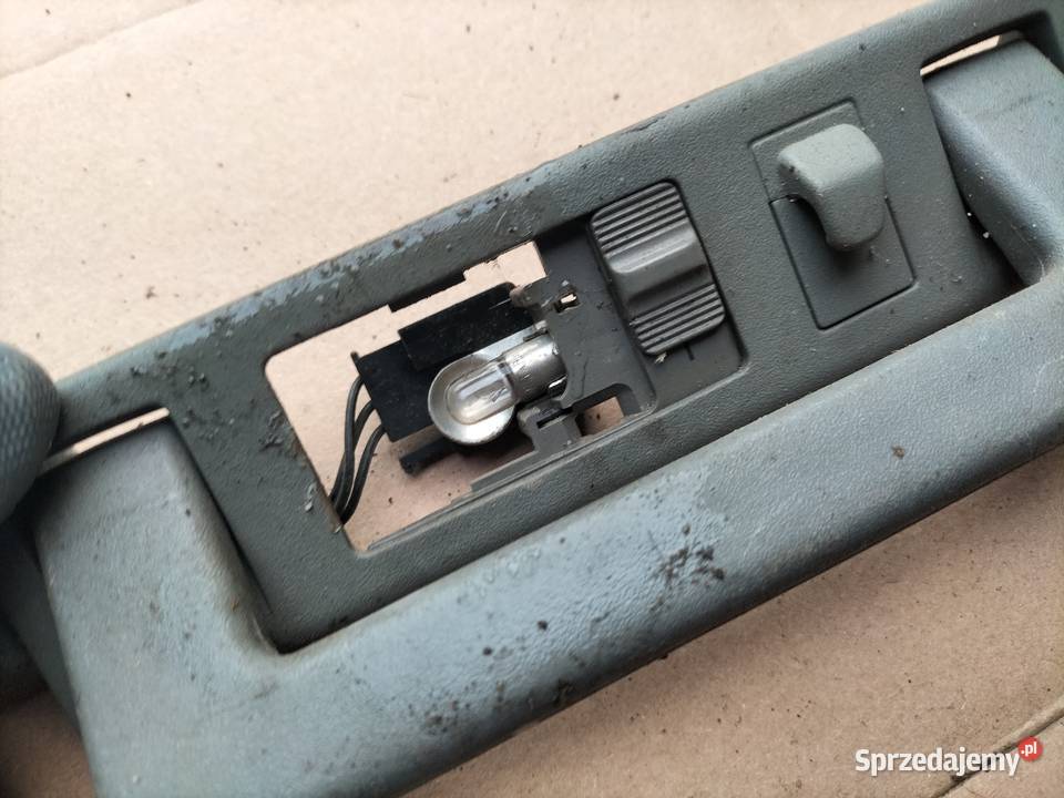 AUDI 80 B4 A6 C4 RĄCZKA LAMPKA WNĘTRZA