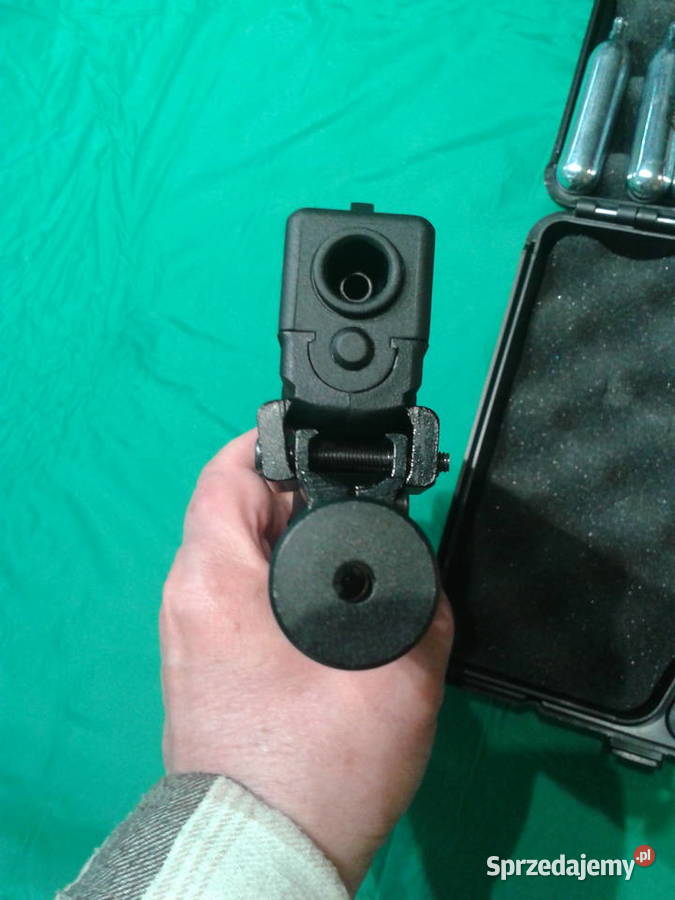 Wiatrówka GLOCK CO2duży zestaw NOWY Gniezno
