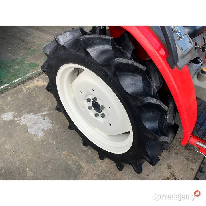 Traktor Yanmar F200S Traktor 4x4 z TUZ Kraków