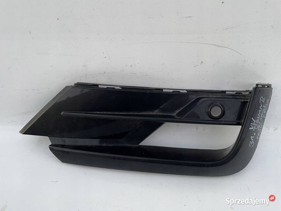 VW TIGUAN II ALLSPACE Kratka zderzaka przód osobowe