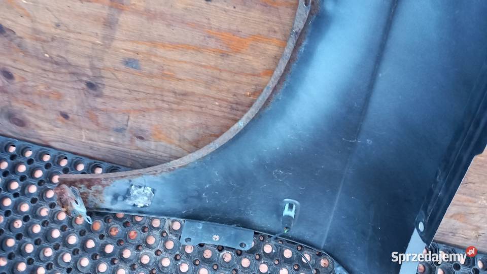 AUDI A4 B7 LIFT BŁOTNIK PRZÓD PRAWY LY7G osobowe Zbierkowo