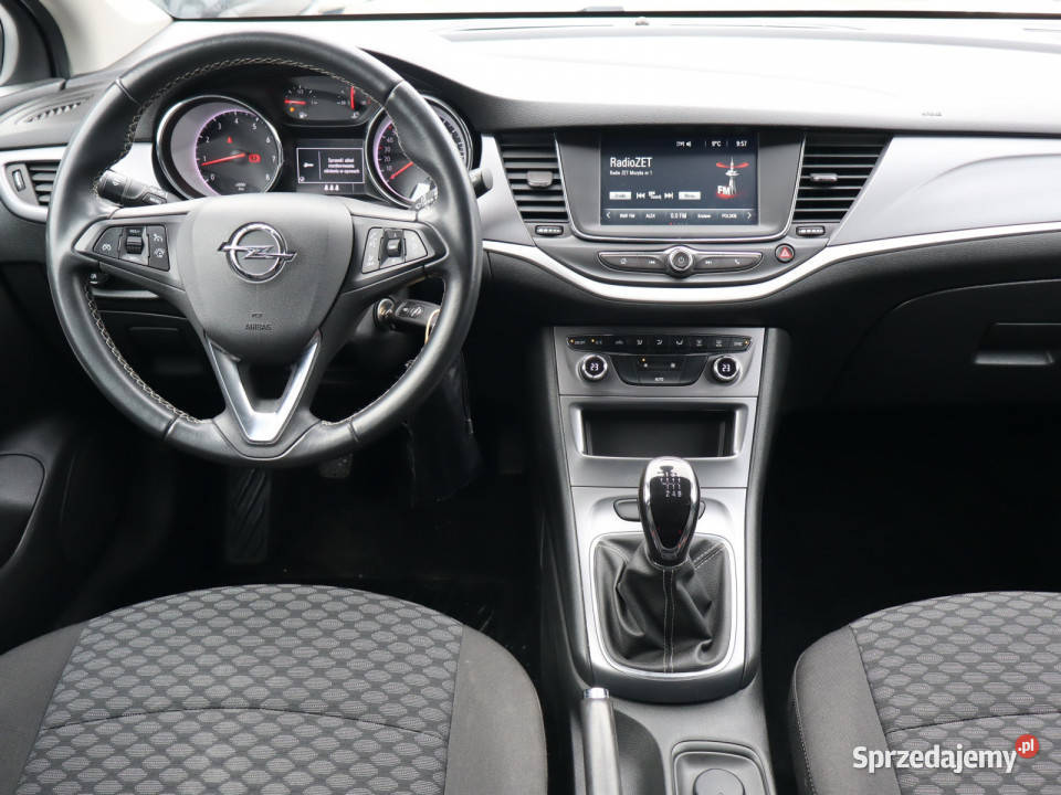 Opel Astra 14 T sprzedam