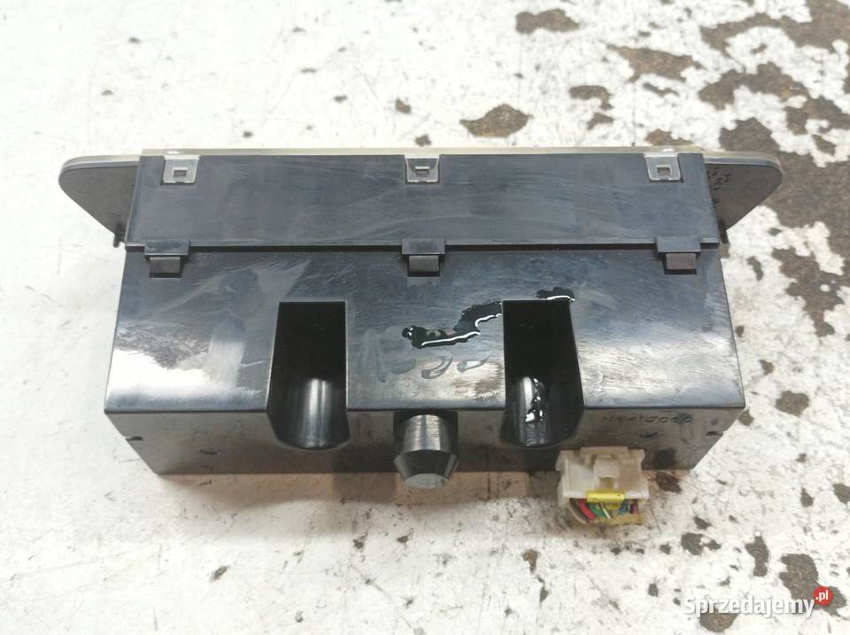 WYŚWIETLACZ MR587777 Mitsubishi Colt VII